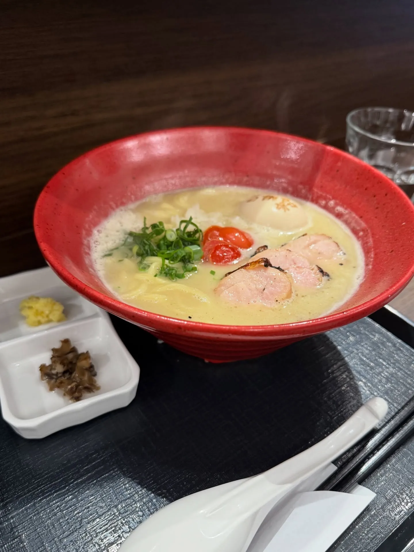 キープオンフィットネスから徒歩2分お客様が店長を務める【麺や...