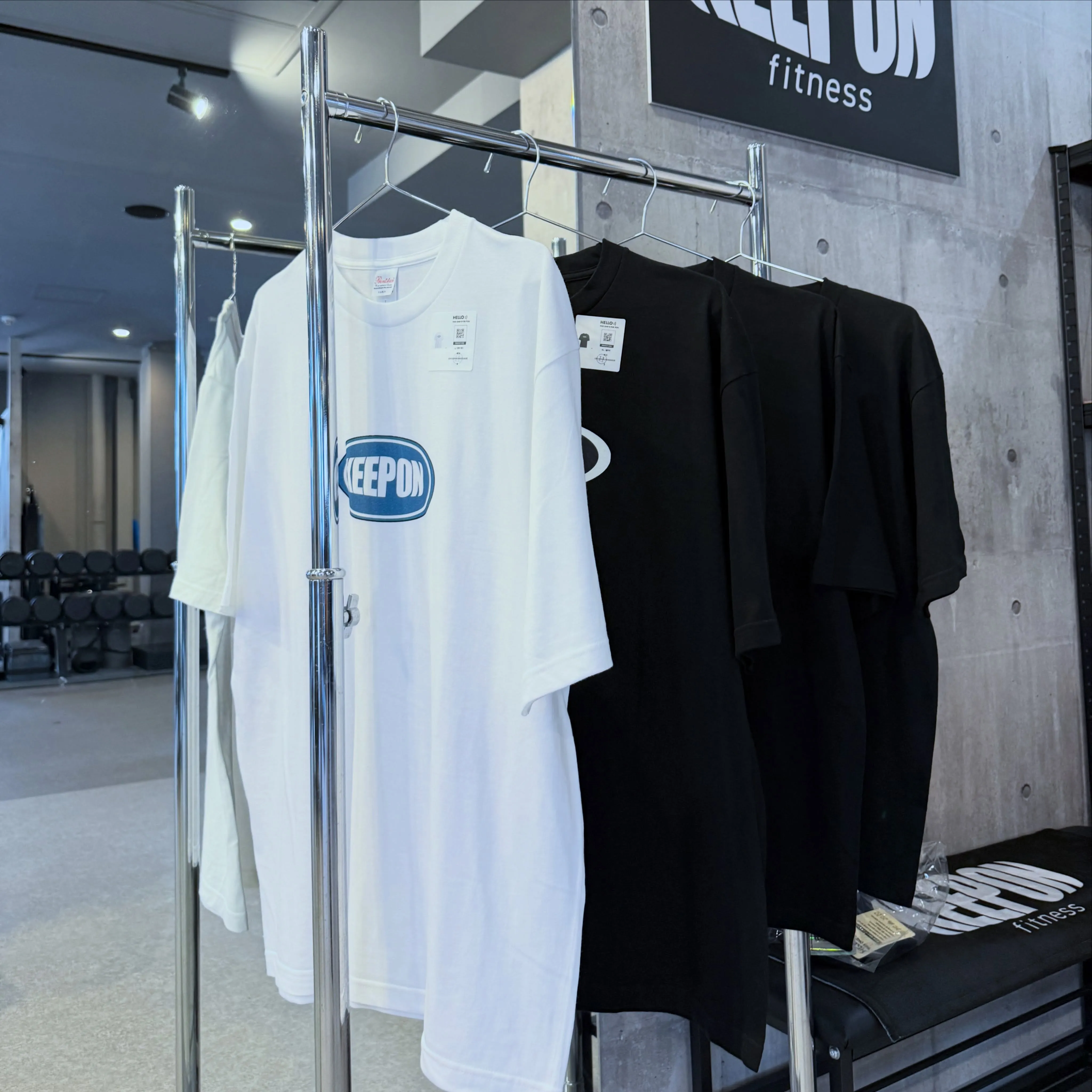 オリジナルオーバーフィットTシャツ販売中👕✨