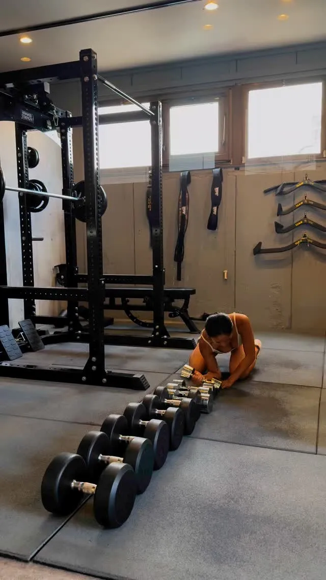 ダンベル起こしチャレンジ7kg〜25kg 