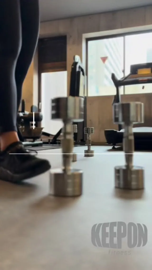 30代　OL　KEEP ON 